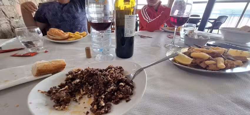 BAR &ndash; RESTAURANTE &laquo;PISCINA MUNICIPAL&raquo;