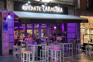 Bar Restaurante Qu&eacute;date Carolina