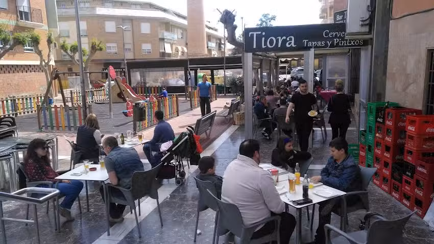 Bar Restaurante Tiora