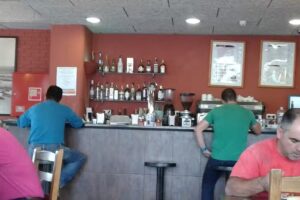 BAR/RESTAURANTE UPARAN