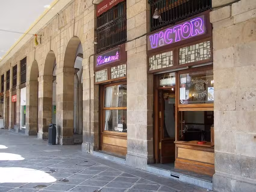 Bar Restaurante V&iacute;ctor