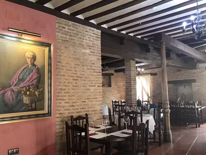 Bar Restaurante y Hotel Do&ntilde;a Elvira