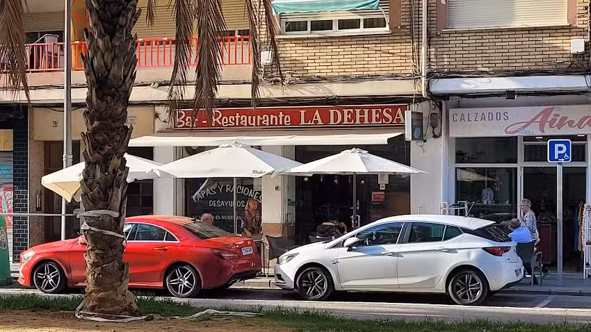 Bar &ndash; Resturante La Dehesa
