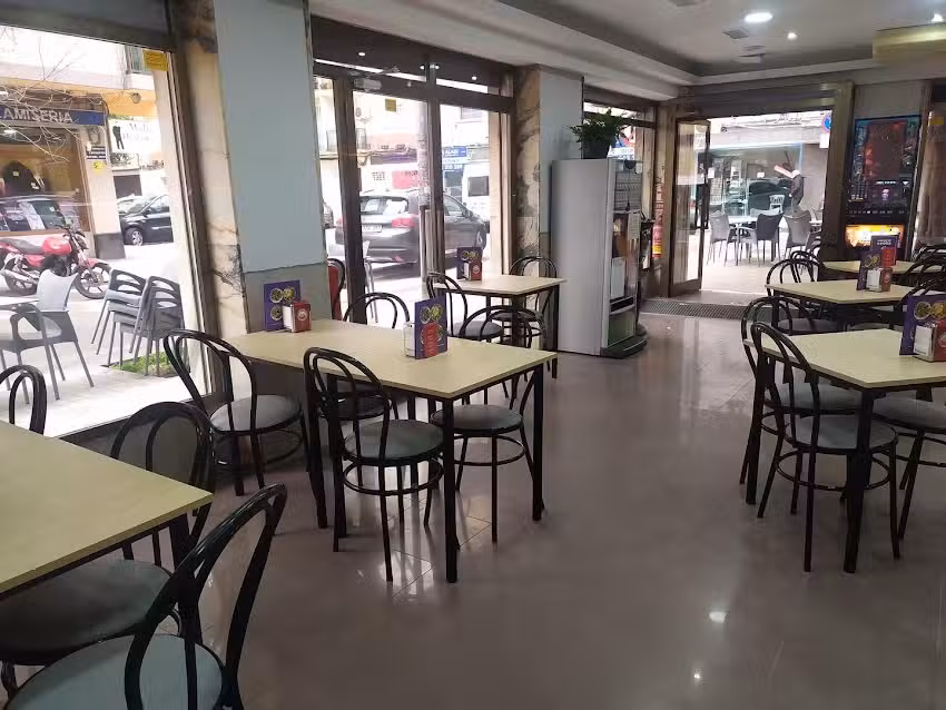 Bar Rinc&oacute;n de Ayora