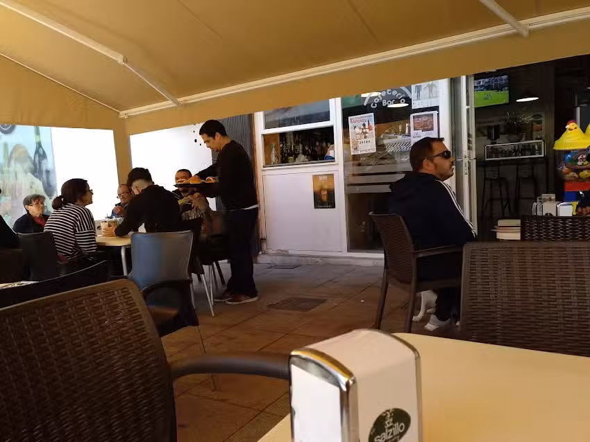 Bar R&iacute;o Retiro