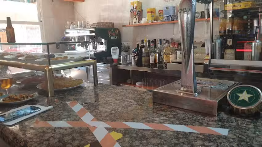Bar Rojo Centro