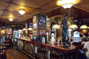 Bar Sala Premier Teatinos