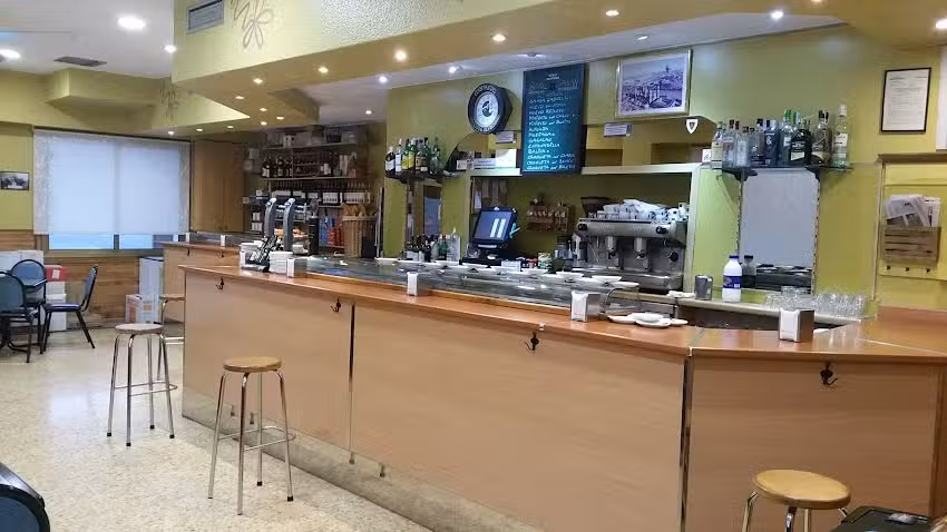 Bar SANAN/ Jena Uncastillo SL