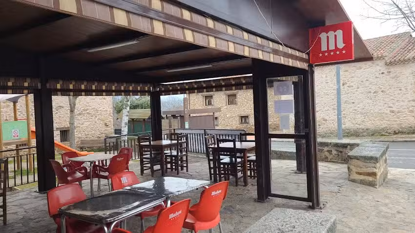 Bar saz&oacute;n barines