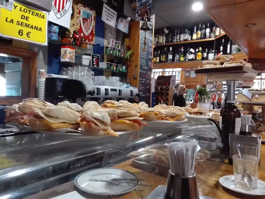 Bar Serrano