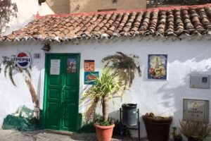 Bar Silencio Casa Flora mini market & Bochinche