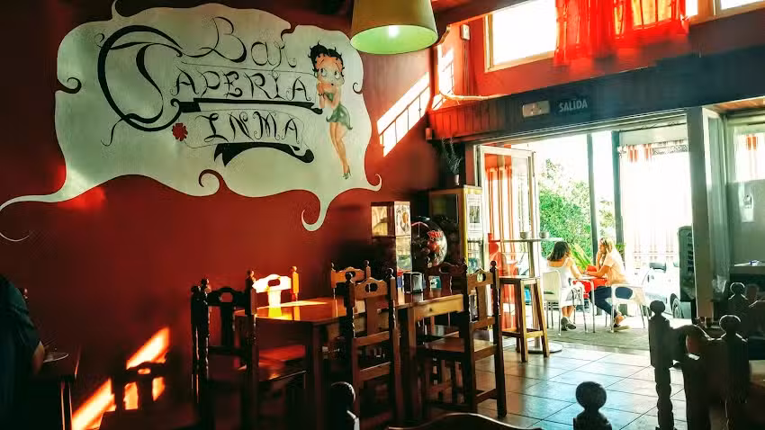 Bar Taper&iacute;a Inma