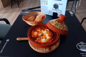 Bar terraza Los Olivos