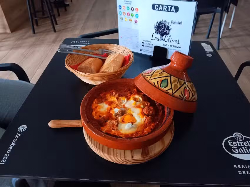 Bar terraza Los Olivos