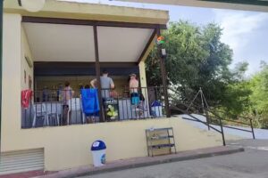 Bar terraza piscina de Cobisa