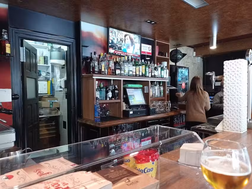 Bar The Guiness House