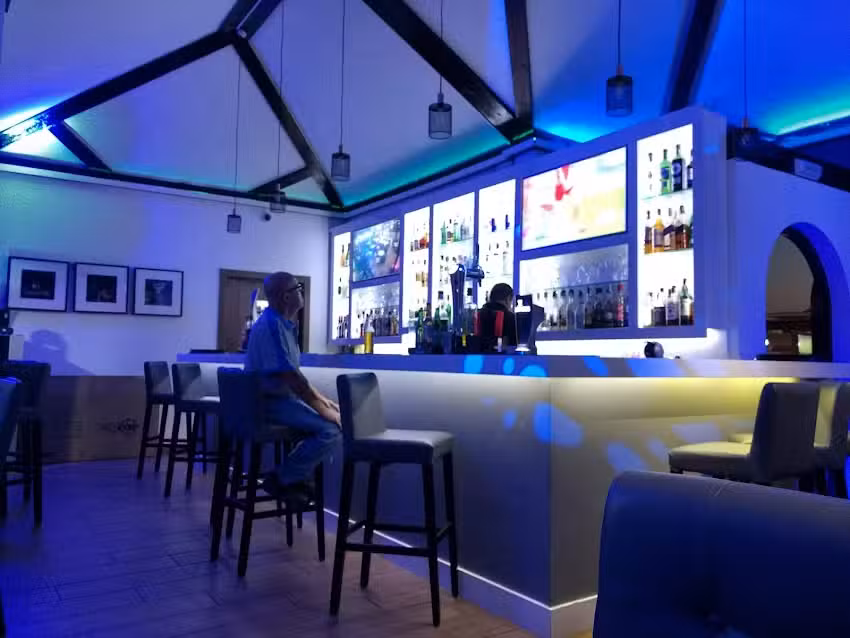 Bar The Kings