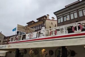 Bar The Roof &ndash; La Marina