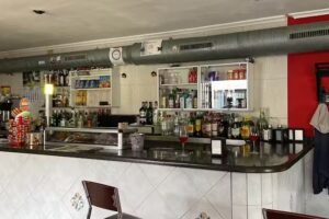 BAR-Tienda &laquo;Los cig&uuml;e&ntilde;os&raquo;