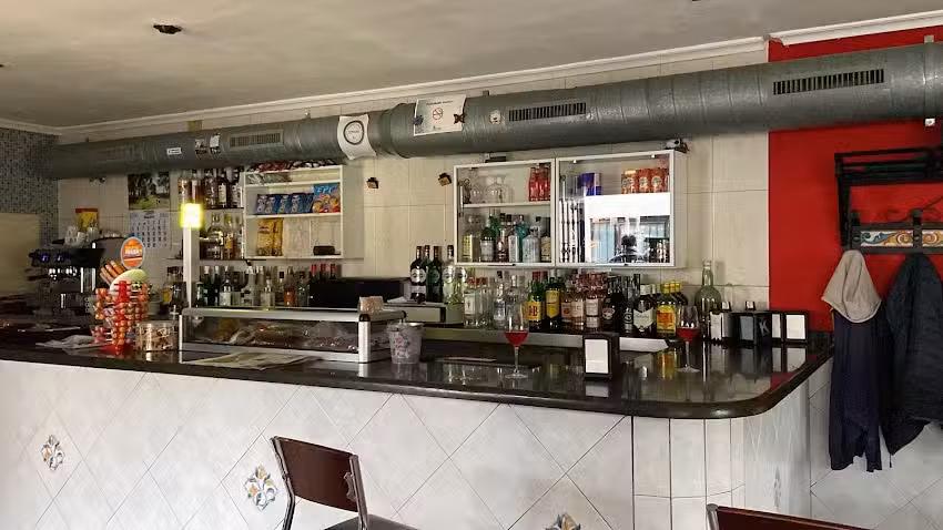 BAR-Tienda &laquo;Los cig&uuml;e&ntilde;os&raquo;