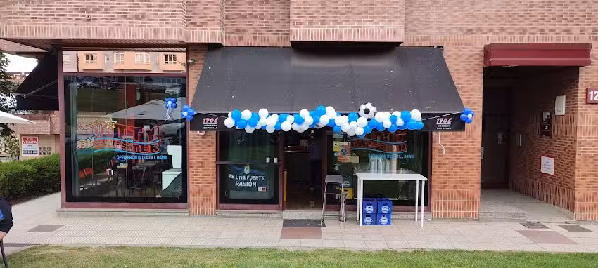 Bar Titty Twister