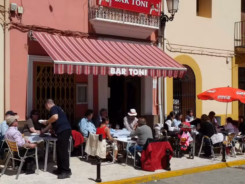 Bar Toni