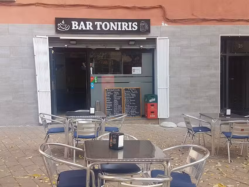 Bar Toniris