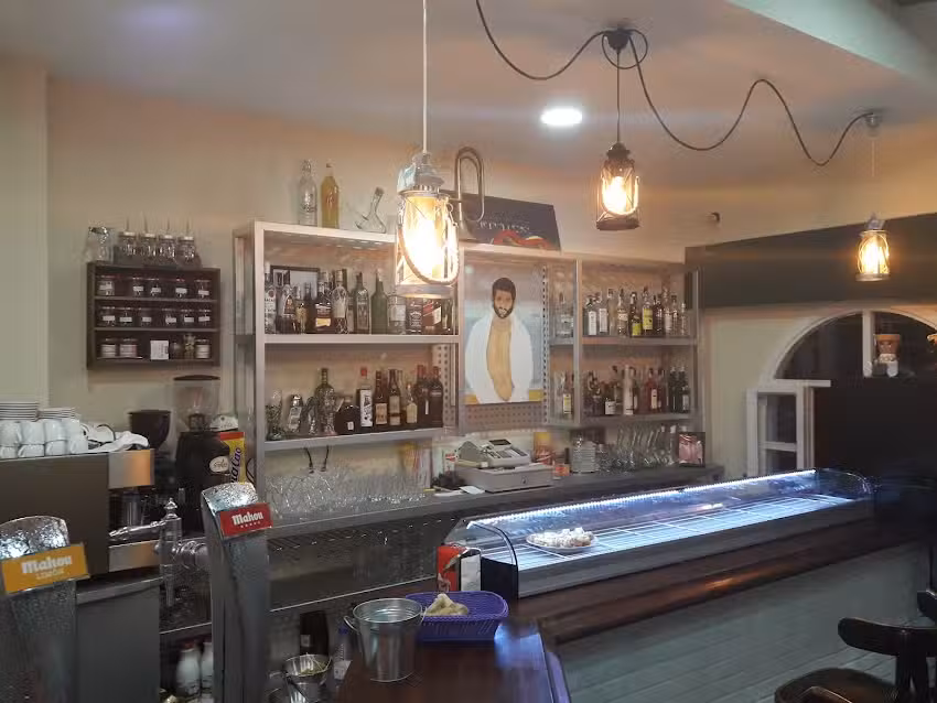 Bar Trastero