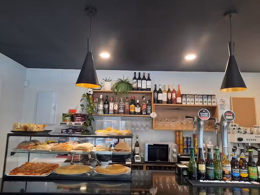 BAR &laquo;TR&Eacute;BOL&raquo; ( Burlada)