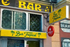 BAR TROPICAL