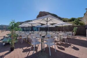 Bar Txiringuito en playa Arrietera Sopelana TXIRIN SOPELA