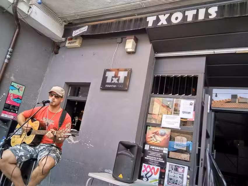 BAR TXOTIS