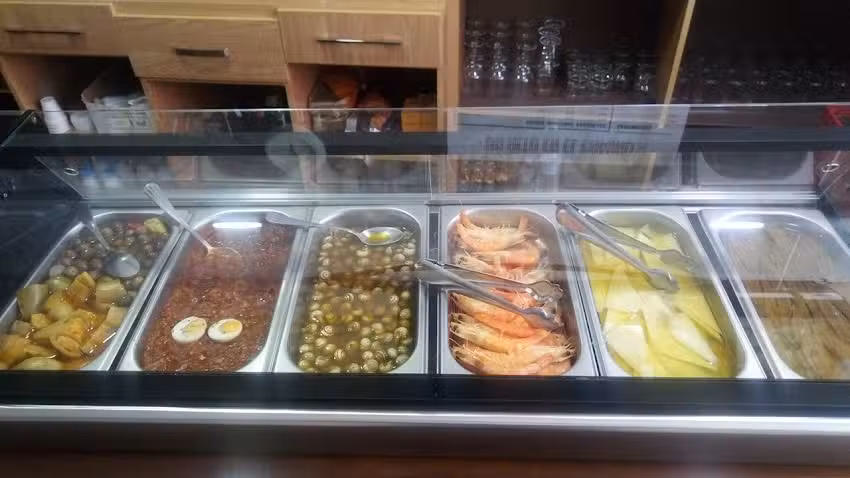 Bar Un Alto En El Camino