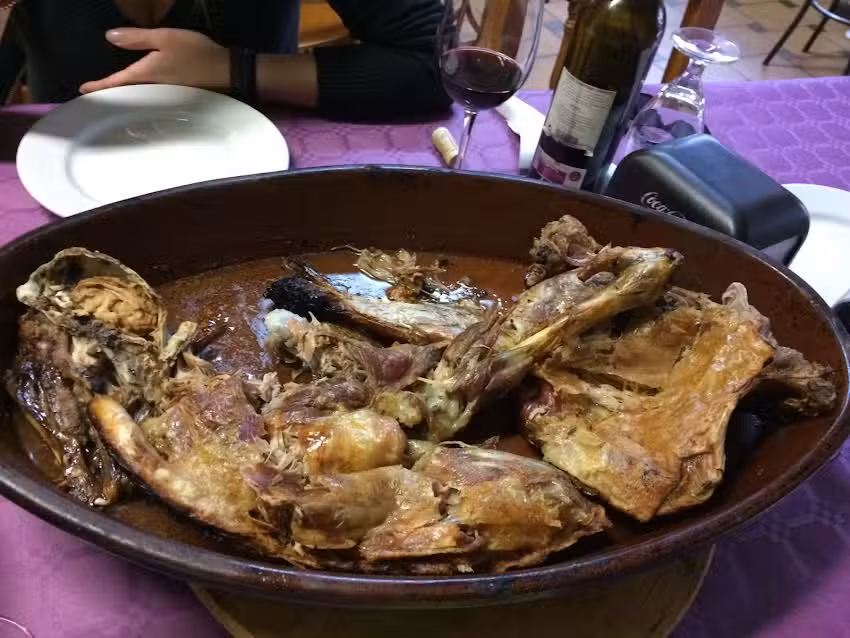 Bar Un Alto En El Camino