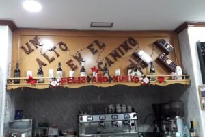 Bar Un Alto en el Camino