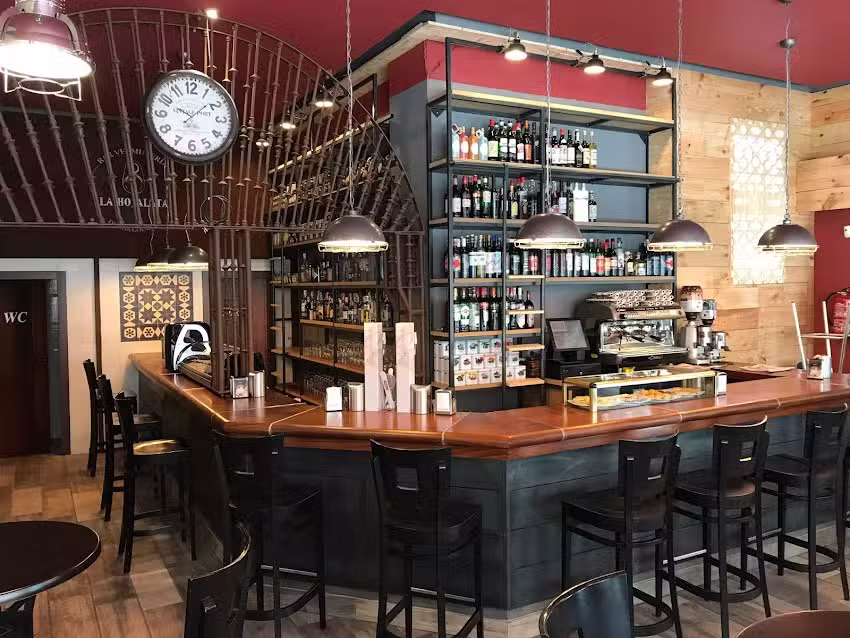 Bar Vermuter&iacute;a &laquo;La Hojalata&raquo;