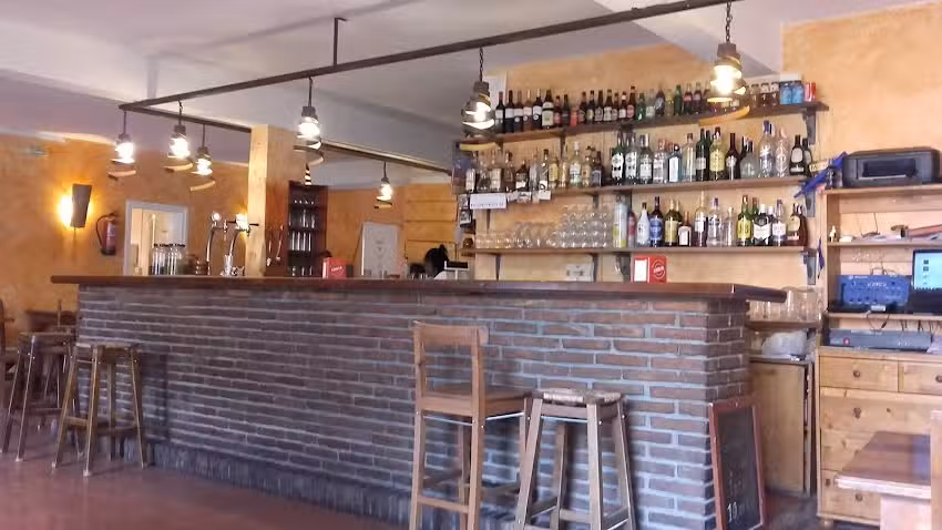 Bar VillaCantal | Alqu&eacute;zar