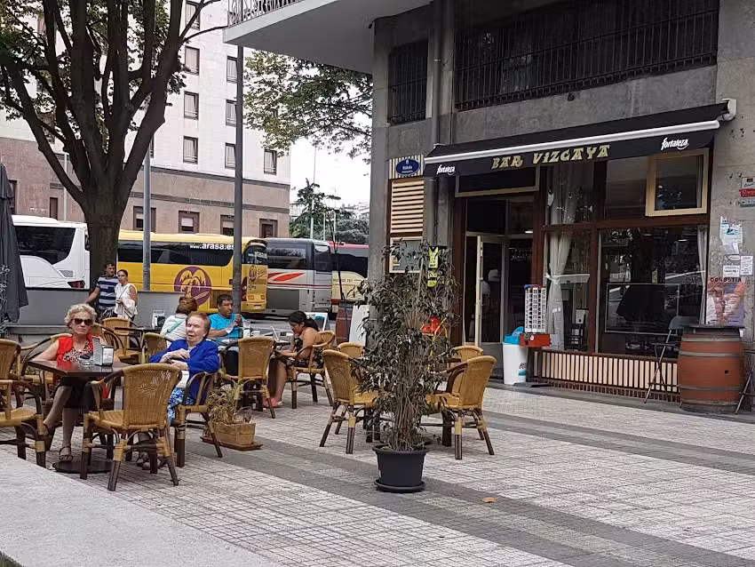 Bar Vizcaya catracho