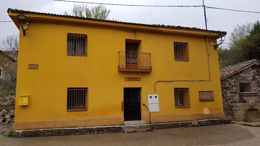 Bar y Centro de Reuniones (Colmenar de la Sierra)