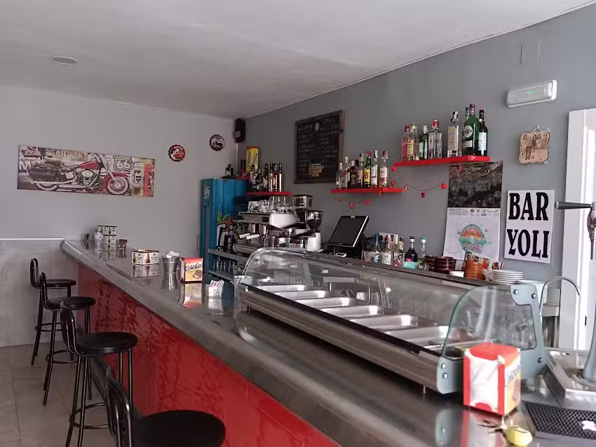 Bar YOLI.