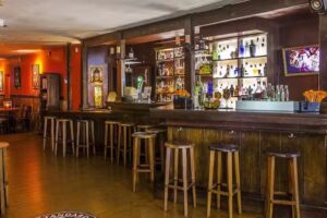 Bare Nostrum Bar Cocteler&iacute;a Gintoniquer&iacute;a