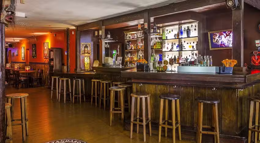 Bare Nostrum Bar Cocteler&iacute;a Gintoniquer&iacute;a