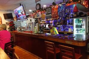 Benny’s Sports Bar