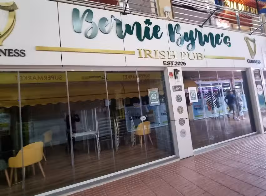 Bernie Byrne&rsquo;s Irish Pub