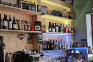 Besos Robados Loungue Bar