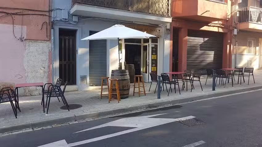 Biker Bar NO NI N&Aacute;