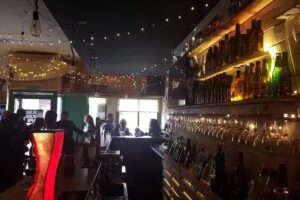 Biker Bike & Caf&eacute;