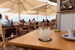 Binidali Beach Bar Som Sis