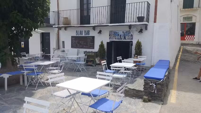 BLAU BAR