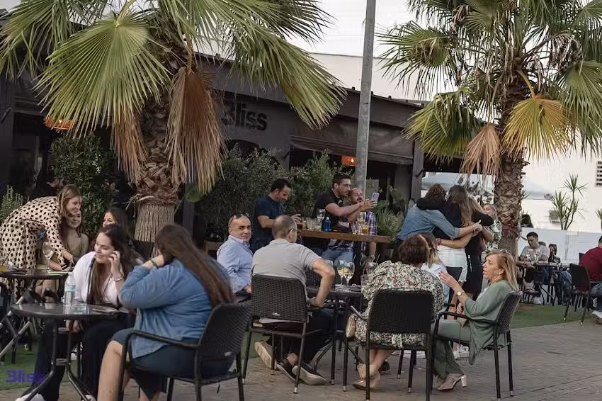 Bliss Cafe & Copas